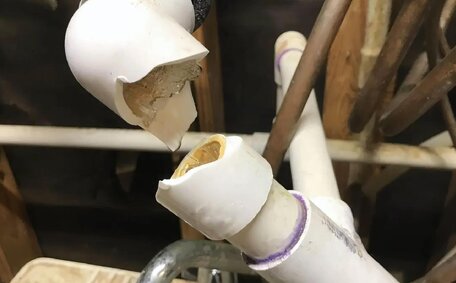 Clever water-saving tips plumbing emergencies